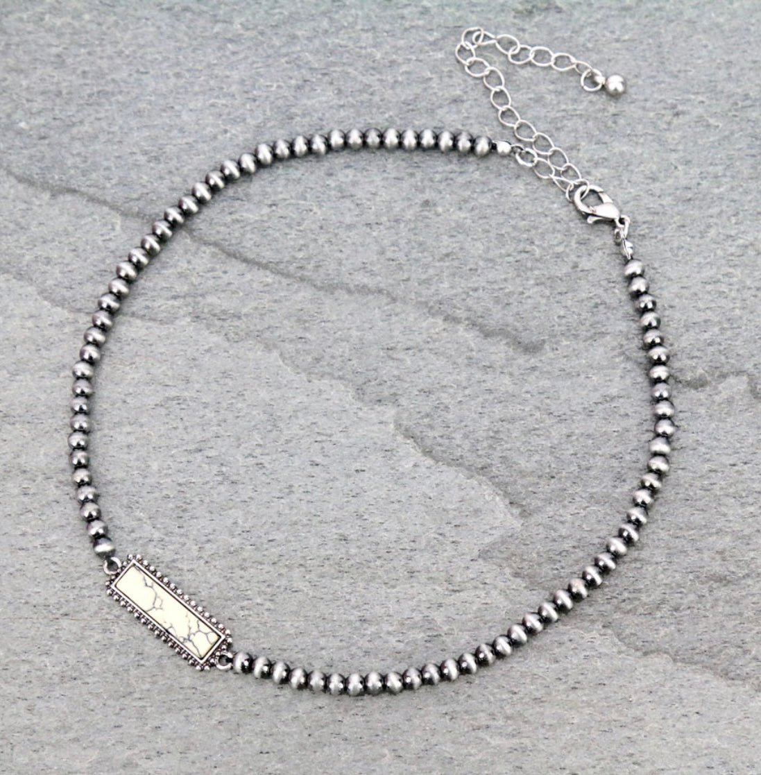 Lilly Necklace