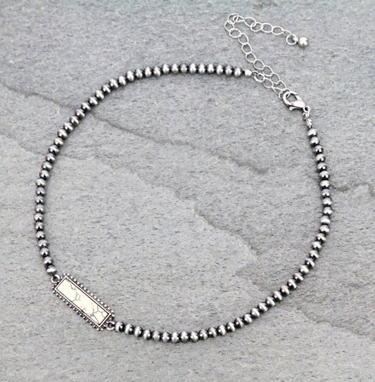 Lilly Necklace