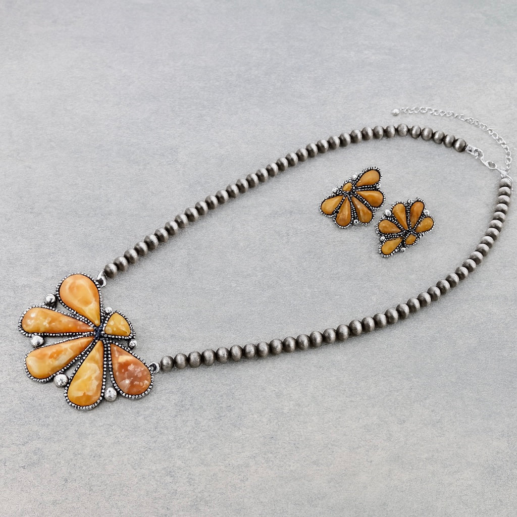 Blooming Petal Necklace Set