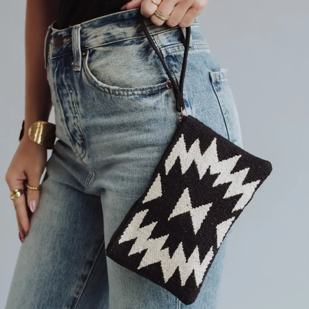 Black & Cream Aztec Wristlet