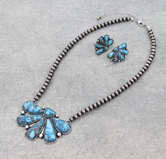 Blue Handstone Blooming Petal Necklace