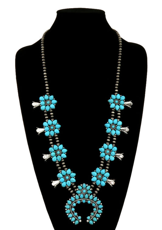 Darling Daisy Necklace