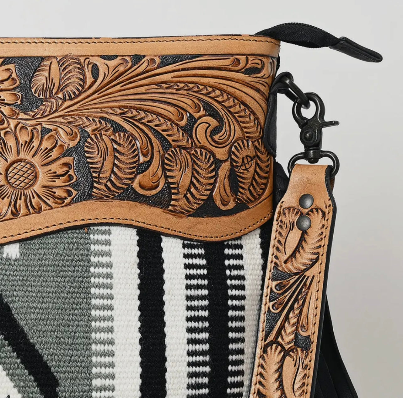 Sedona Valley American Darling Purse