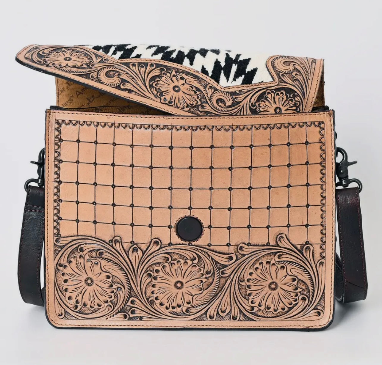 Riley Aztec American Darling Purse