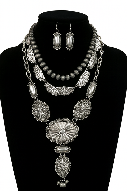 Western Conch Layered Necklace Set